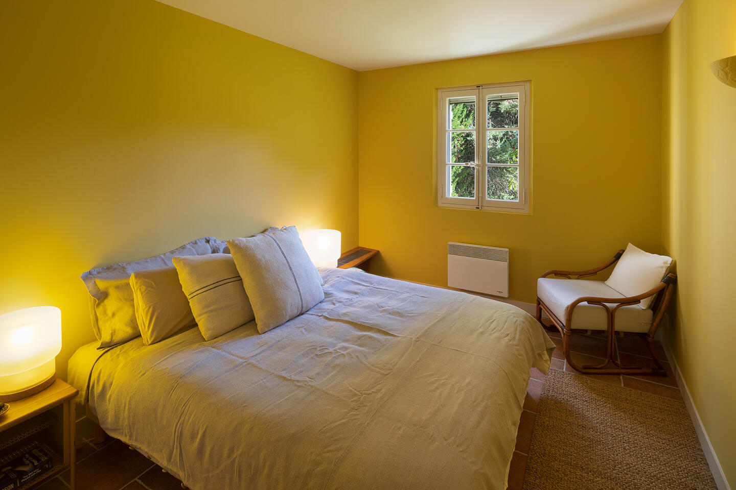 45 - Mas Provence: Villa: Bedroom