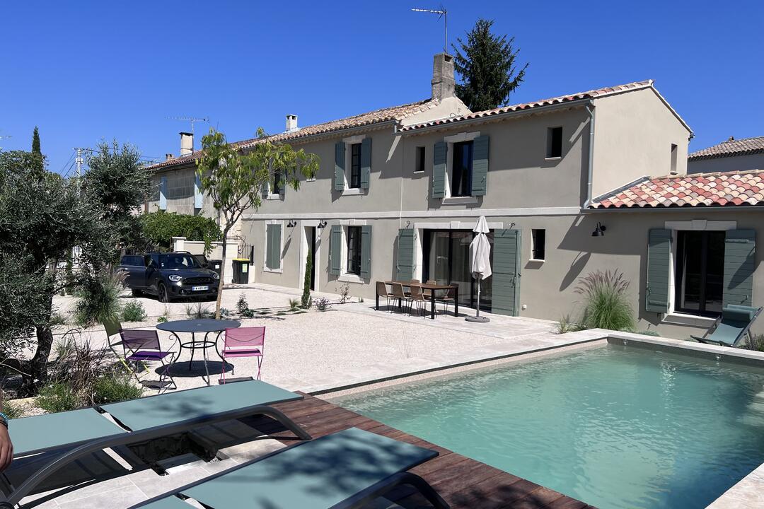 Charmante maison dans le village Provençal de Fontvieille 4 - Mazet de Fontvieille: Villa: Pool