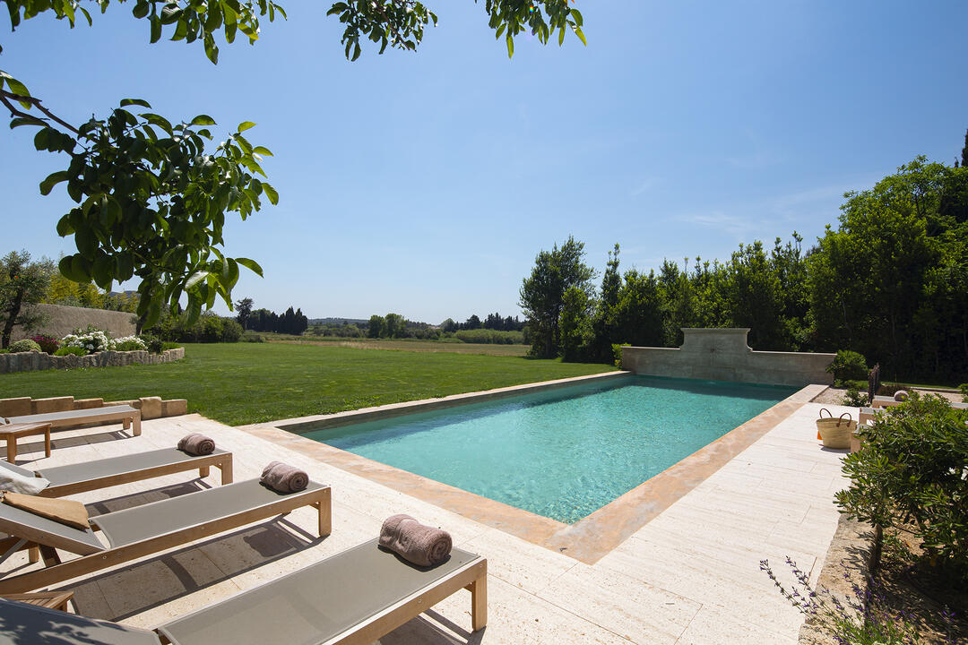 Fabelhafte Ferienwohnung mit Gästehaus 5 - Mas des Cerisiers: Villa: Pool