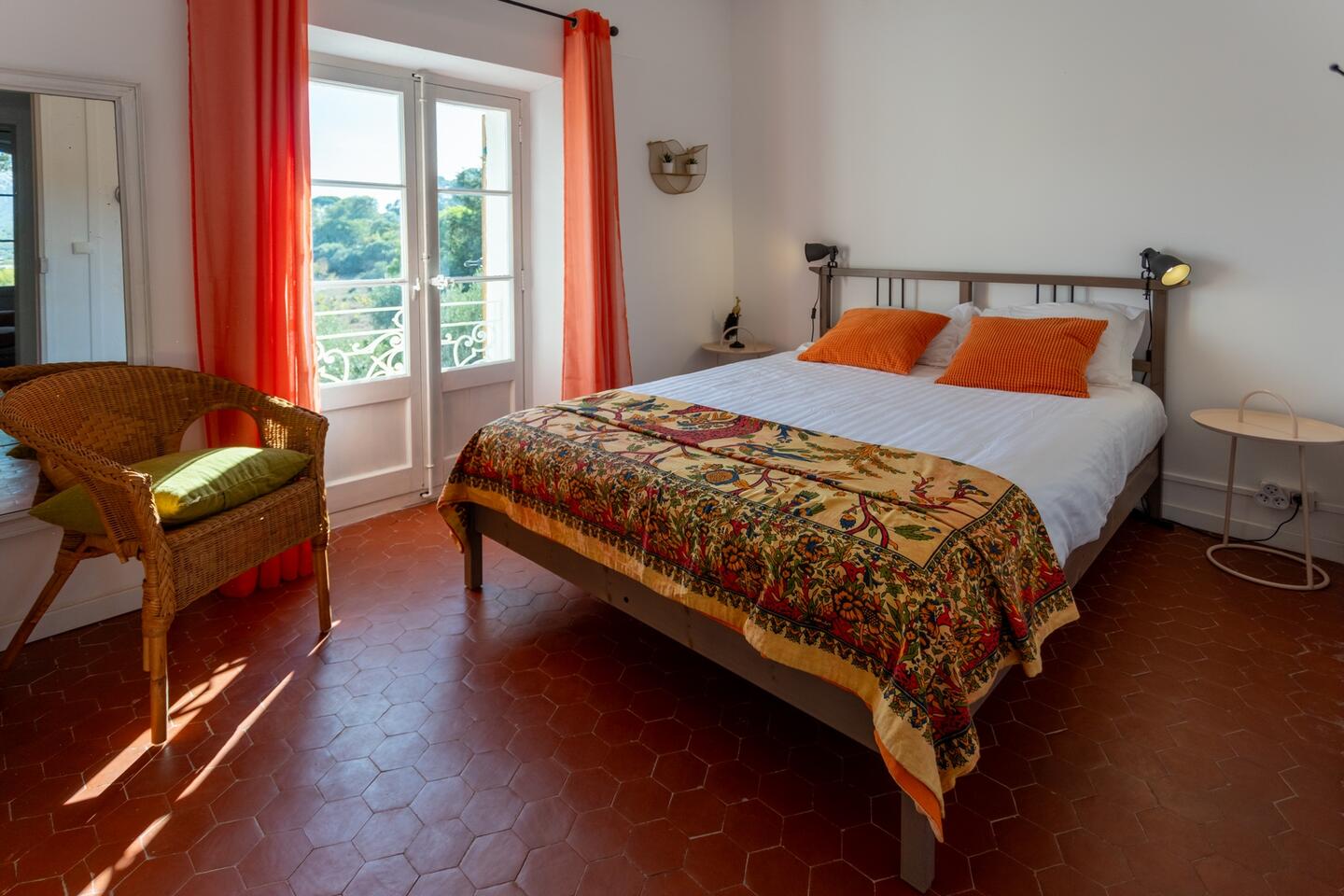 25 - Bastide Le Pradet: Villa: Bedroom