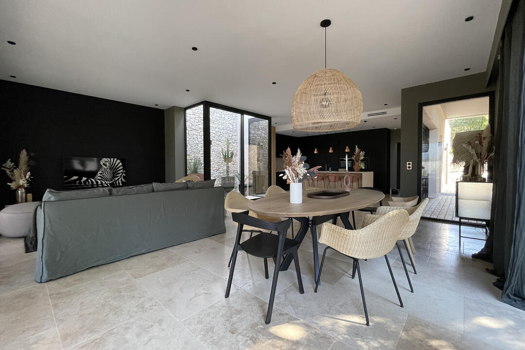 Brandneue Luxusvilla mit zeitgenössischem Design 6 - Le Magnolia: Villa: Interior