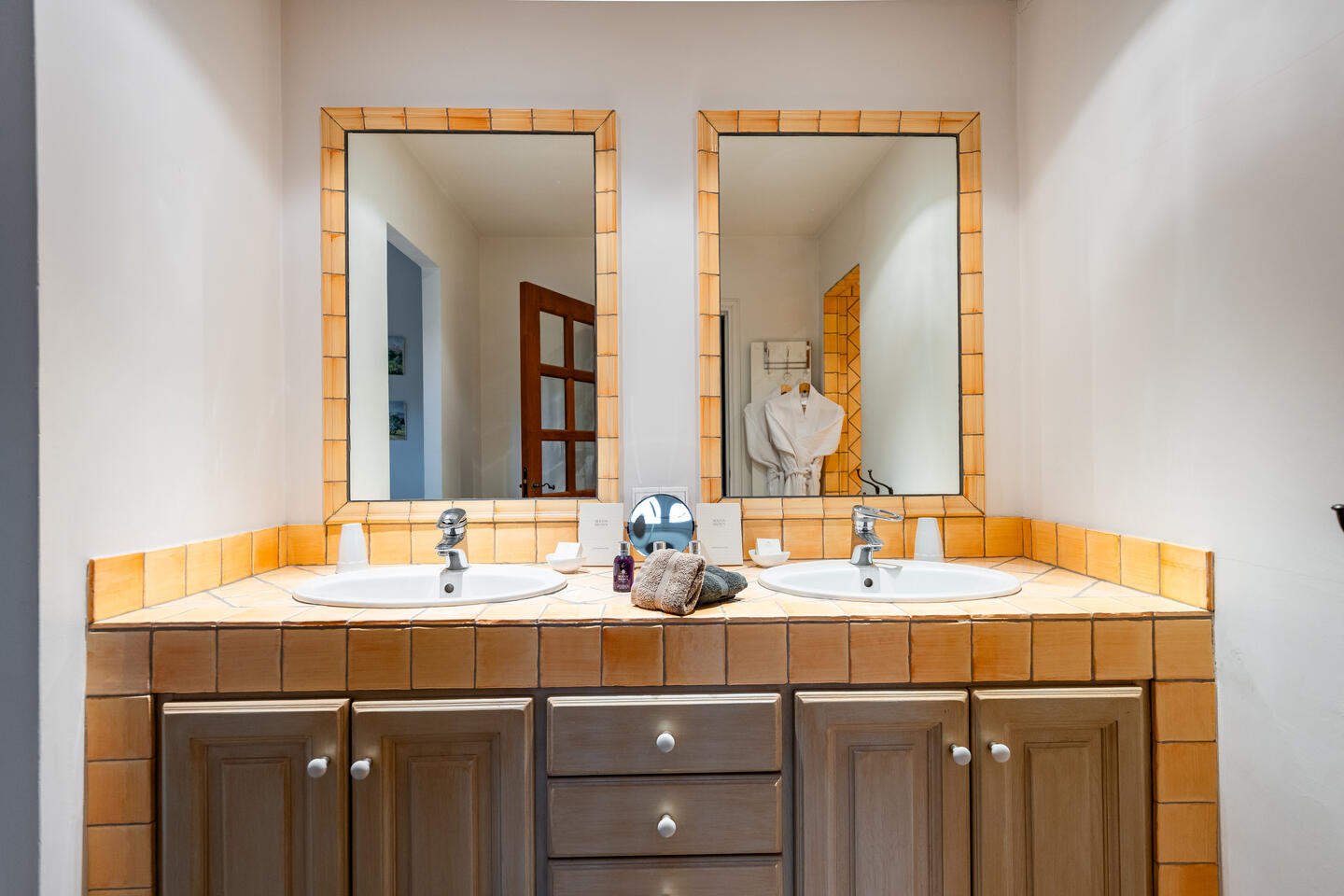 70 - Domaine de Provence: Villa: Bathroom