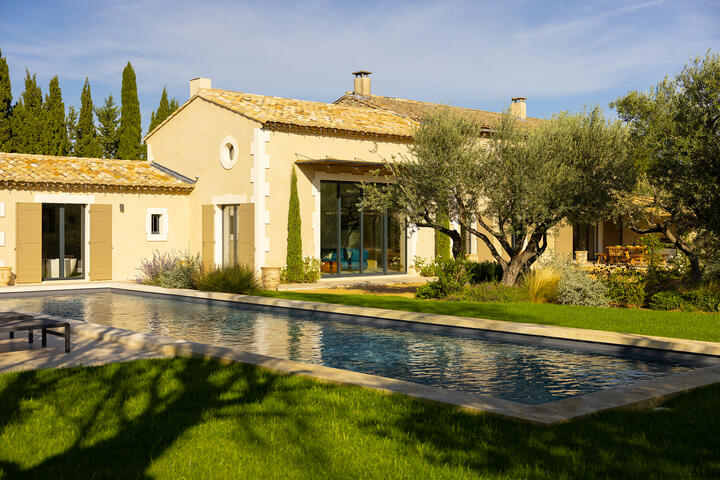 Bauernhaus mit beheiztem Pool in Saint-Rémy-de-Provence