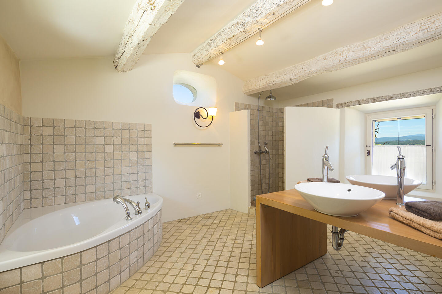 45 - Mas Bonnieux: Villa: Bathroom