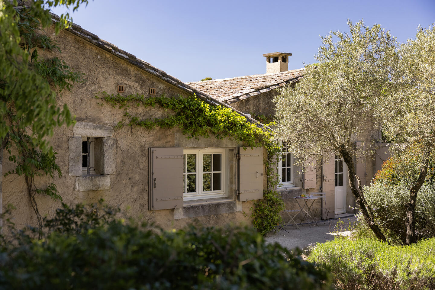24 - Le Mazet Saint Paul: Villa: Exterior