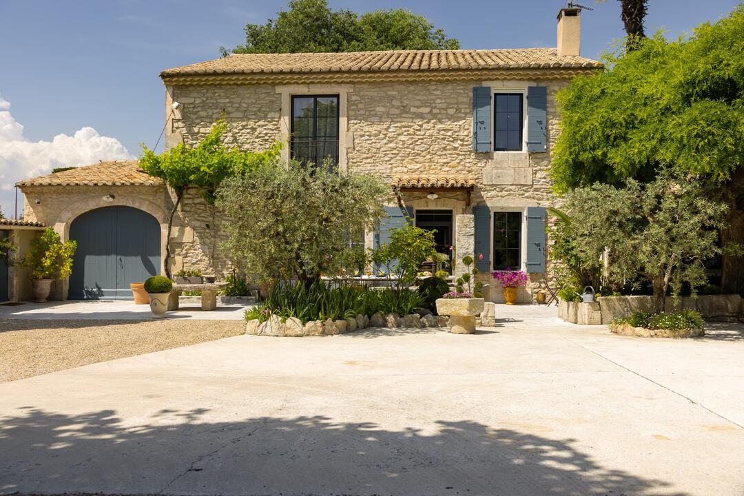 Luxus-Ferienwohnung mit beheiztem Pool in Saint-Rémy-de-Provence 4 - Mas de l\'Oiseau: Villa: Exterior