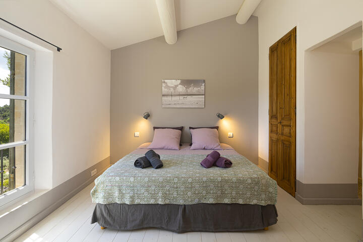 11 - Mas des Cyprès: Villa: Bedroom