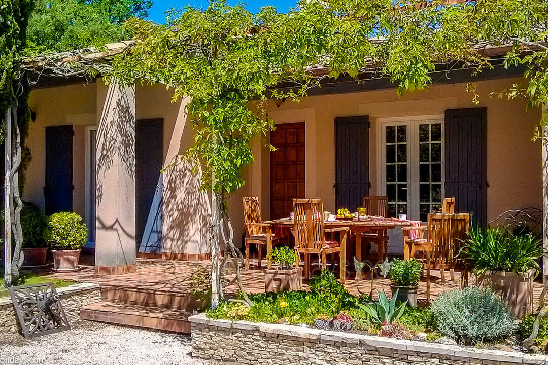 Mooie vakantiewoning met privézwembad in de Luberon 16 - Chez Jackie: Villa: Exterior