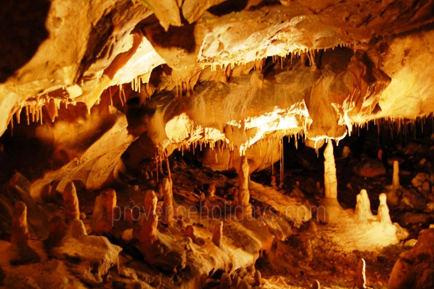 Grotte de Thouzon Grotte de Thouzon - 2141