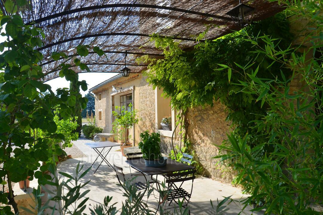 Location de vacances de charme avec climatisation à Avignon 7 - Chez Audrey: Villa: Exterior