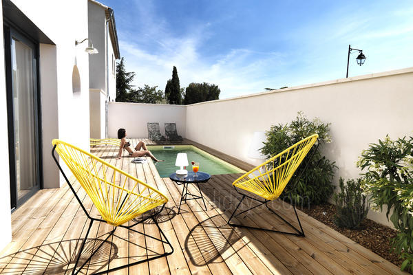 Villa met verwarmd zwembad en airconditioning in Bédoin