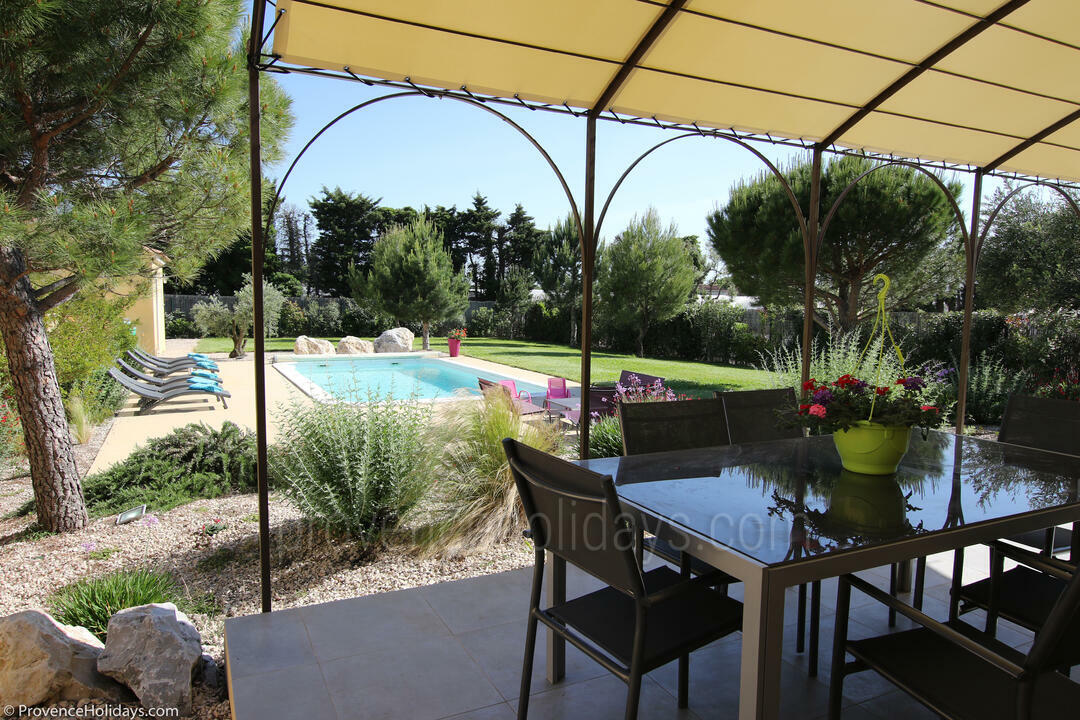 Pet-friendly Villa with Air Conditioning near the Mont Ventoux 6 - Chez Stefan: Villa: Exterior