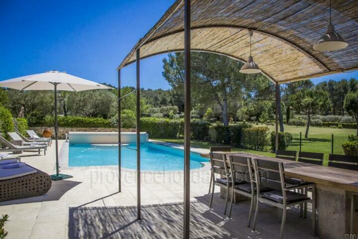 Charmant vakantiehuis in Saint-Rémy-de-Provence 2 - Mas du Valènt (10 pers.): Villa: Pool