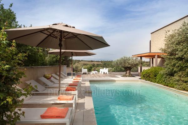 Maison de luxe avec piscine chauffée près du Mont Ventoux