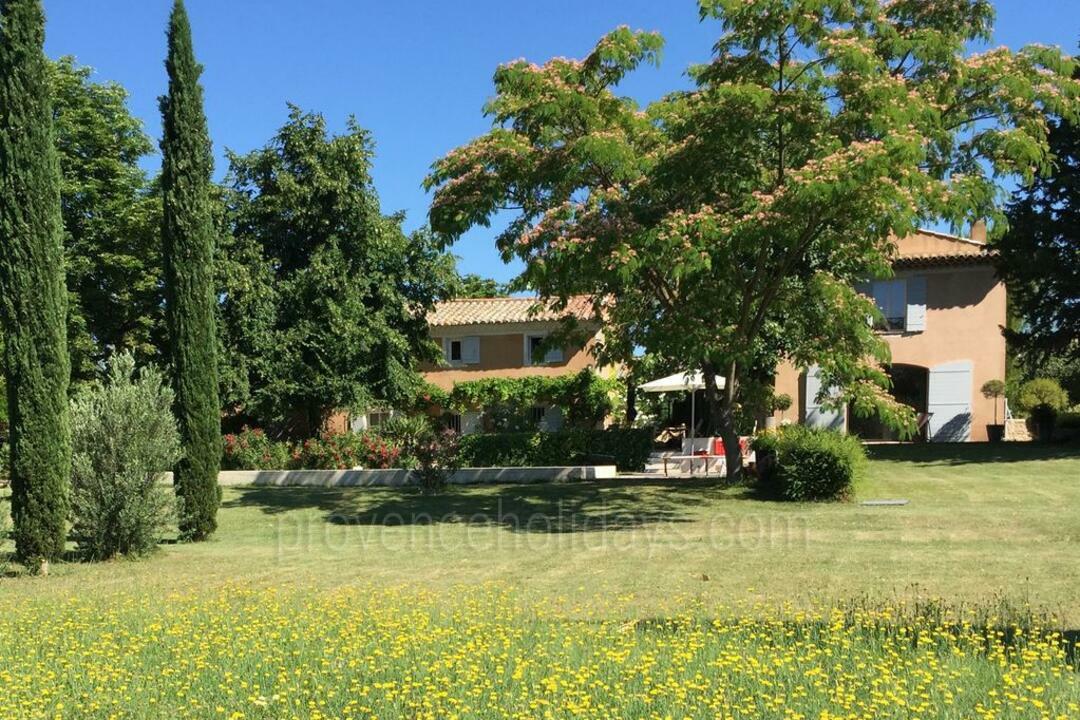 Location de vacances - Aix en Provence 13 - Maison Puyricard: Villa: Exterior