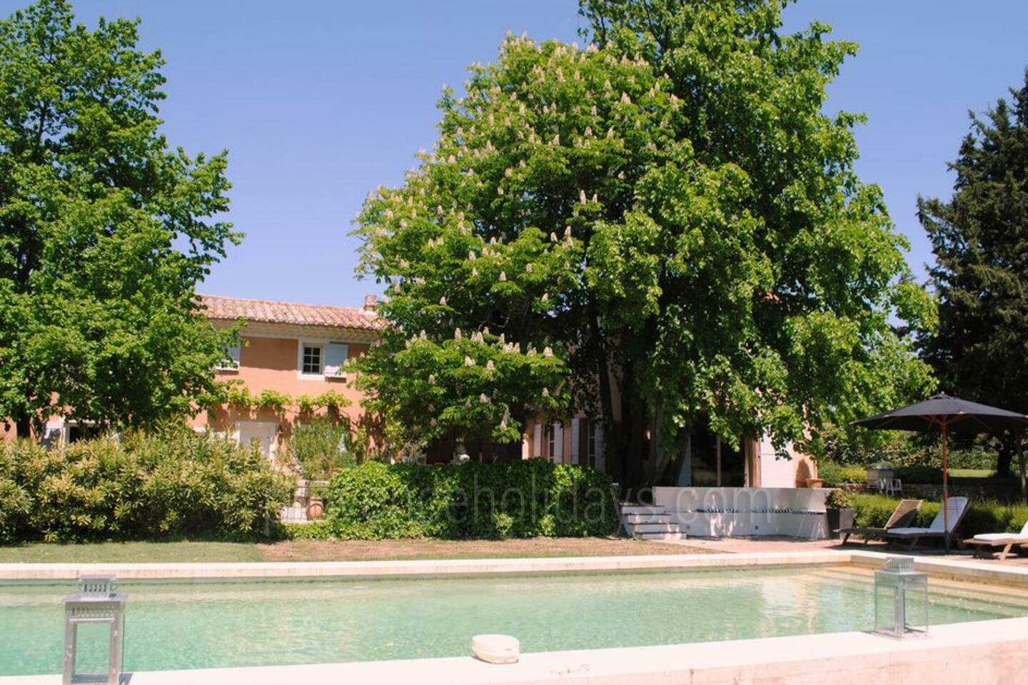 Vakantiehuis - Aix en Provence 1 - Maison Puyricard: Villa: Exterior