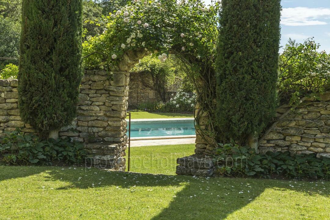 Belle maison de vacances à Bonnieux, Provence 16 - Le Mas de Bonnieux: Villa: Exterior