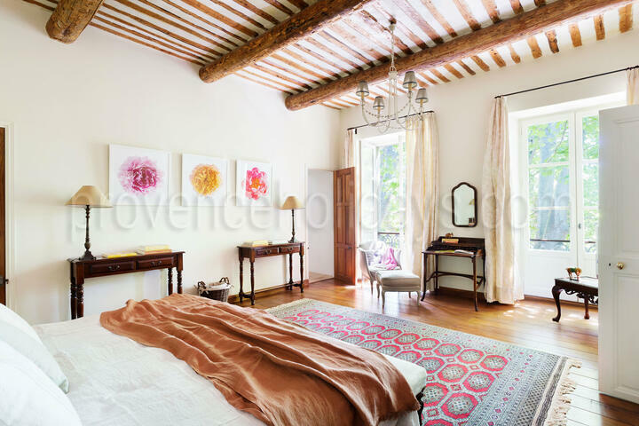 Prachtig pand met zes slaapkamers, privétennisbaan nabij Saint-Rémy 2 - Eden Provençal: Villa: Interior