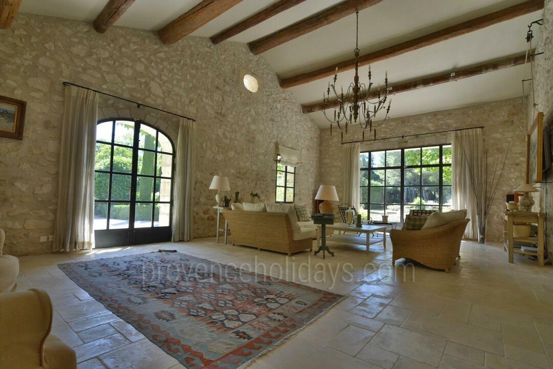 Secluded Holiday Rental with Heated Pool near Eygalierès 14 - Mas de la Fontaine: Villa: Exterior