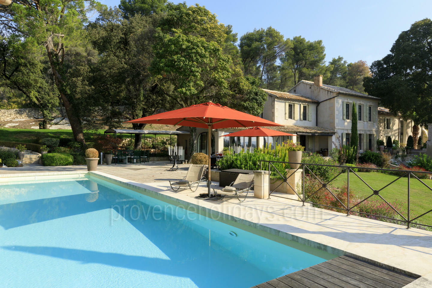 Ferienhaus mit beheiztem Pool in den Alpilles 1 - Bastide Bernard: Villa: Pool