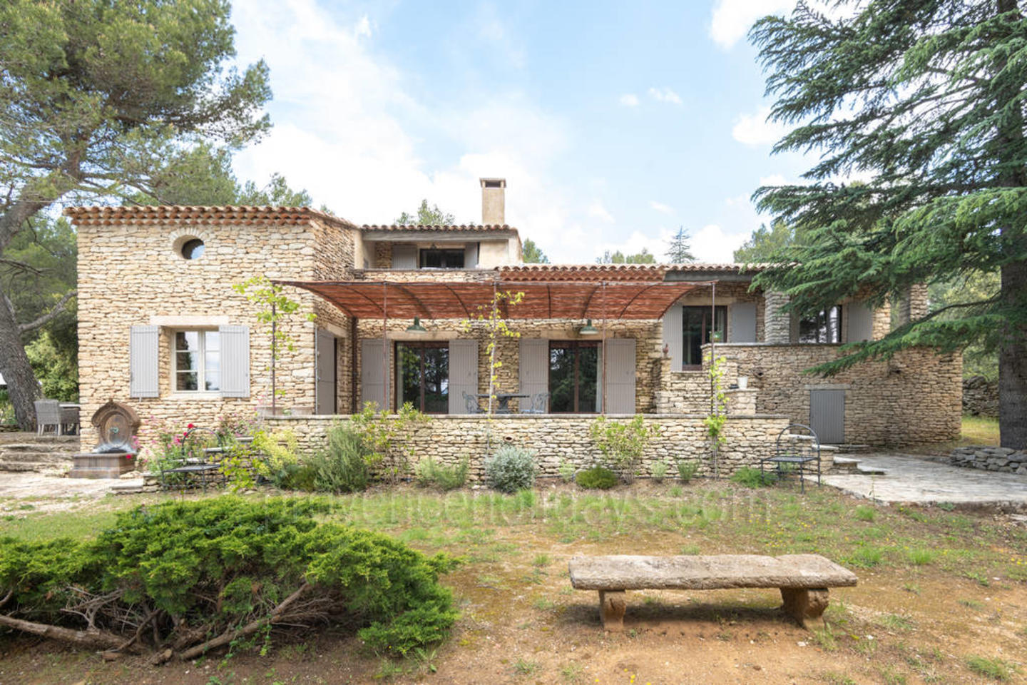 Luxus-Ferienhaus mit beheiztem Pool in der Nähe von Gordes 1 - Mas Provence: Villa: Exterior