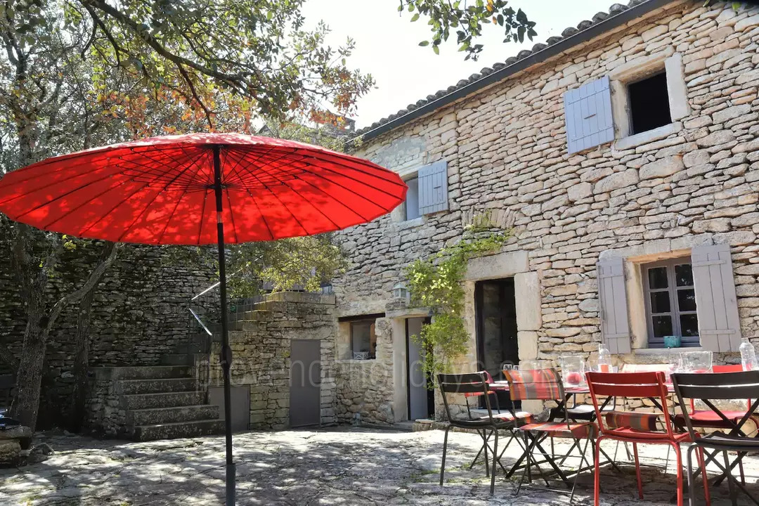 Stunning Holiday Home with Breathtaking views of the Luberon 5 - Maison Gordes: Villa: Exterior