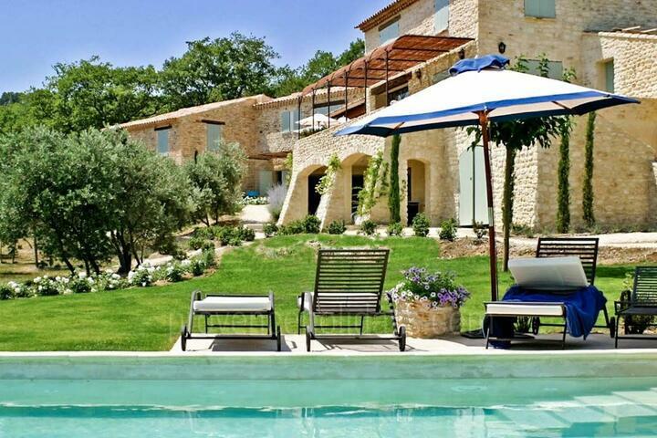 Mooi vakantiehuis met verwarmd zwembad in Gordes 3 - Le Mas de Gordes: Villa: Pool