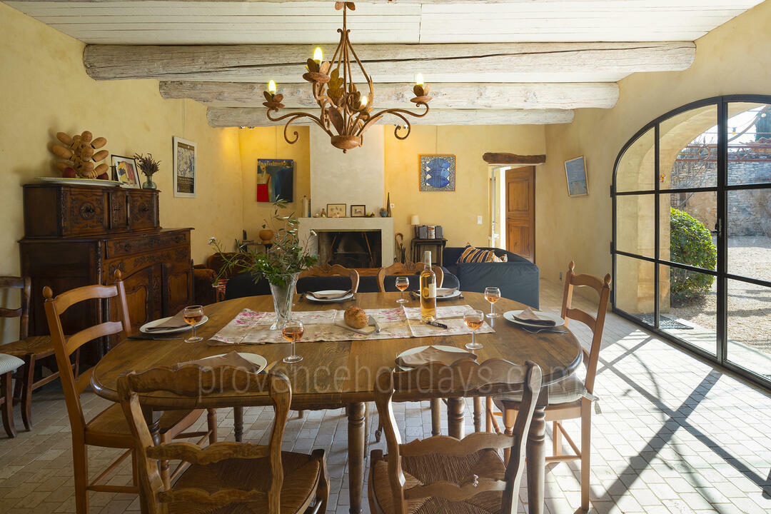 Charming Farmhouse with Infinity Pool in Goult 4 - Mas Luberon: Villa: Interior
