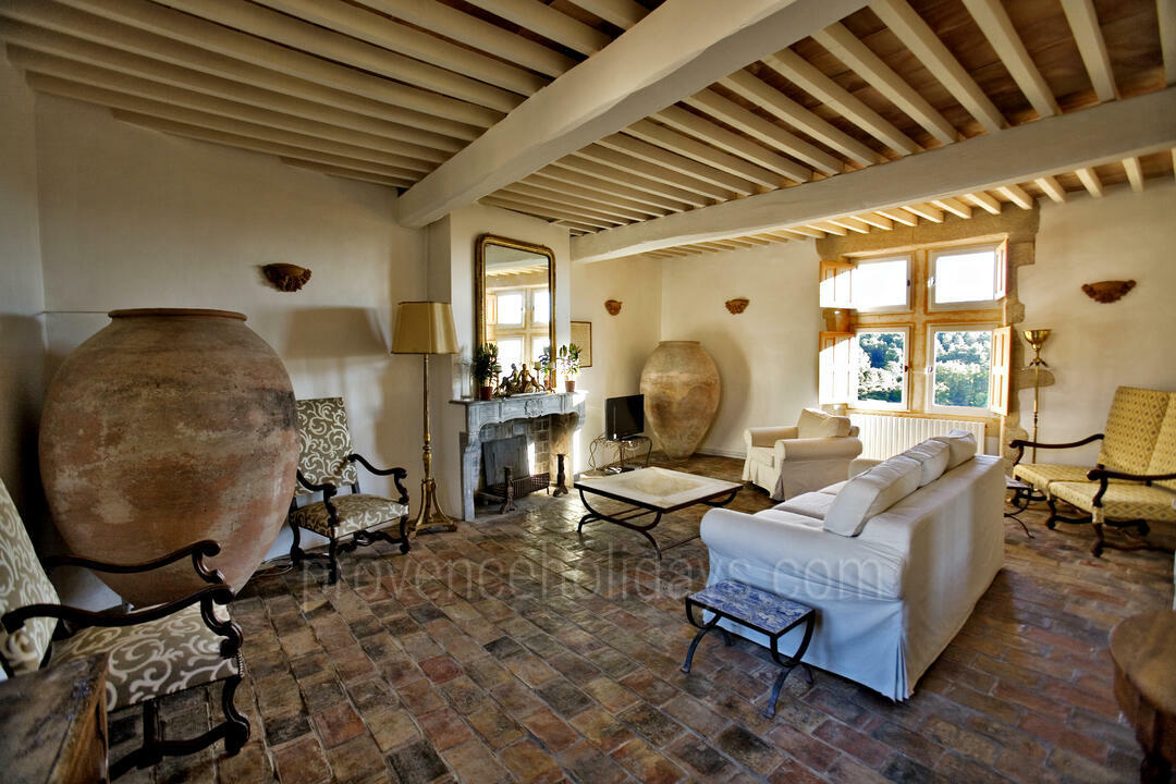 Interior Designed Holiday Home with Private Pool 4 - La Maison de Grambois: Villa: Interior