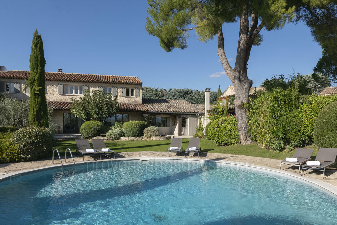 Recently Renovated Farmhouse with Heated Pool in Joucas Le Mas de Joucas: Swimming Pool - 8