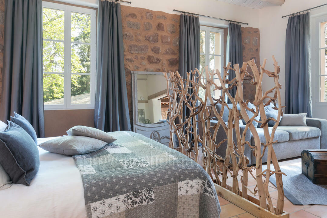Prachtige bastide met luxe poolhouse in Lorgues 4 - Bastide des Maures: Villa: Bedroom