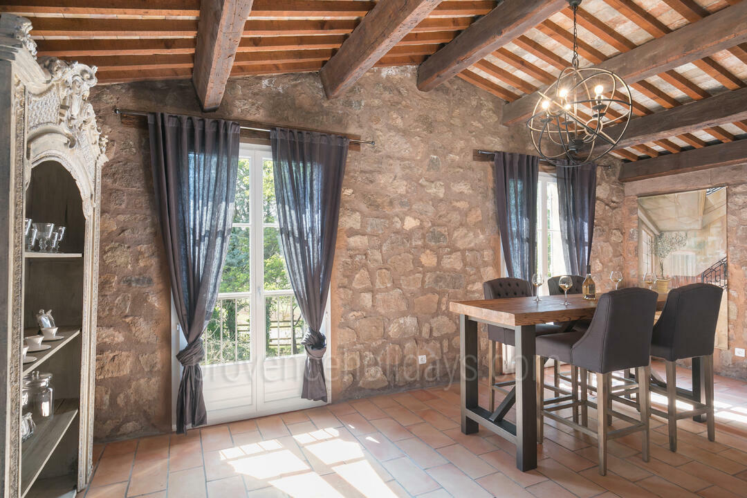 Prachtige bastide met luxe poolhouse in Lorgues 7 - Bastide des Maures: Villa: Interior