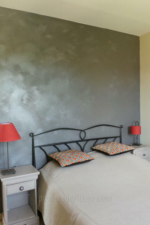 18 - Chez Corinne: Villa: Bedroom