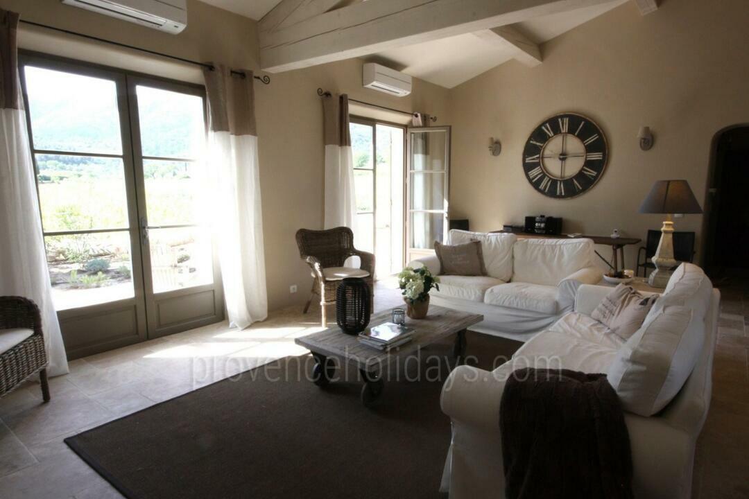 Location de vacances moderne avec climatisation dans le Luberon 16 - Maison Oppède: Villa: Interior