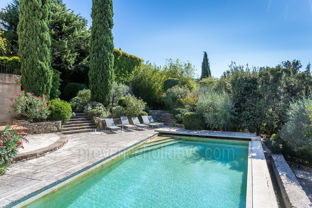 Charming Village House with Heated Infinity Pool Villa Luberon: Swimming Pool - 5