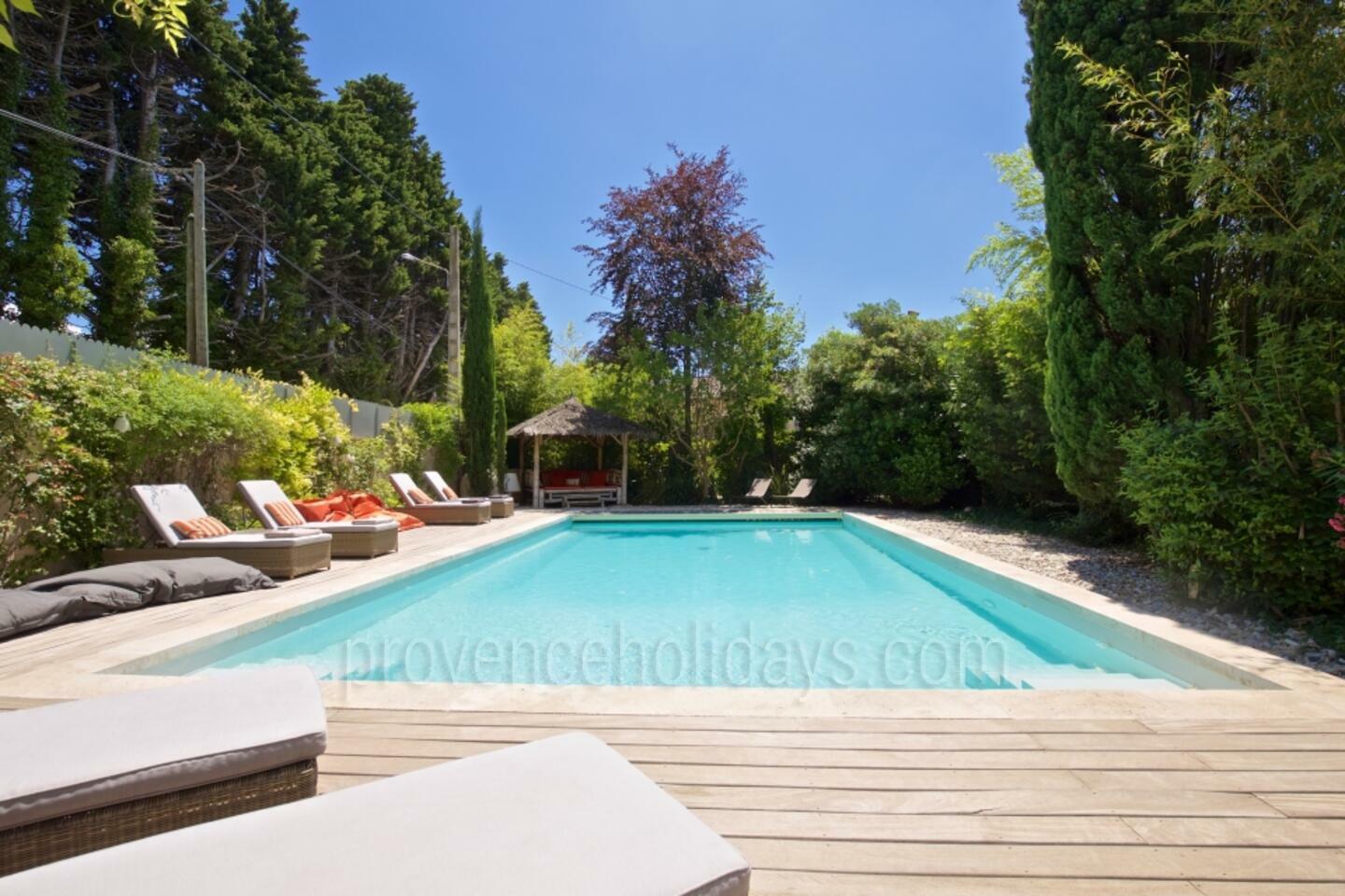 Maison de vacances avec piscines intérieure et extérieure 1 - La Maison des Alpilles: Villa: Pool