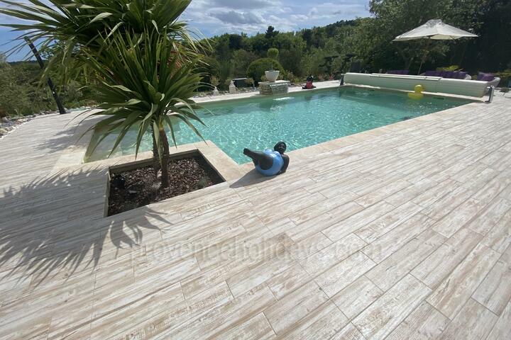 23 - Recently restored bastide with heated swimming pool: Villa: Pool