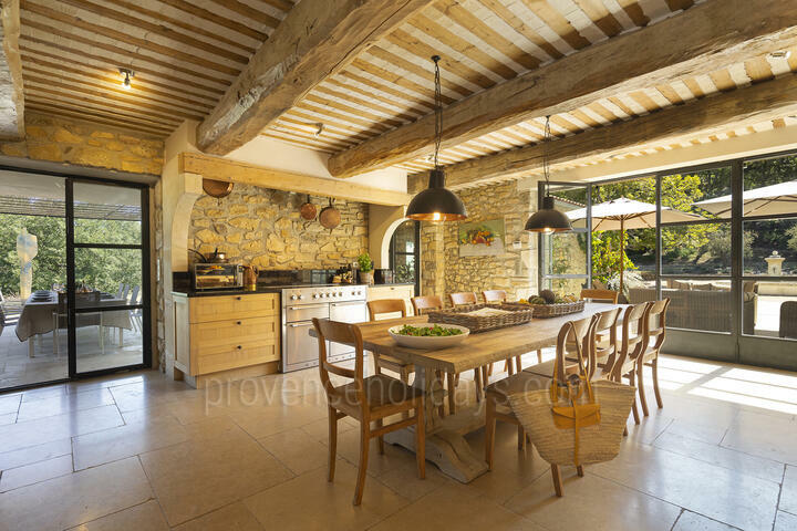 Magnificent Restored Mas with Heated Pool in the Luberon 3 - Mas de Saint-Jean: Villa: Interior