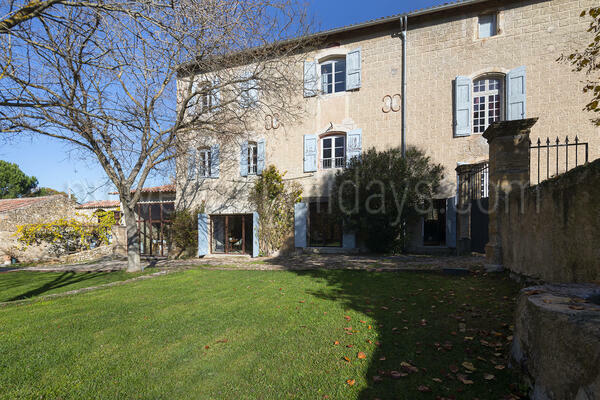 Historical Property with Private Pool in the Luberon