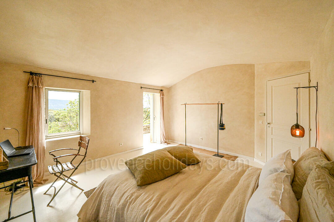 Belle location de vacances avec piscine privée à Gordes 6 - Une Maison en Provence: Villa: Bedroom