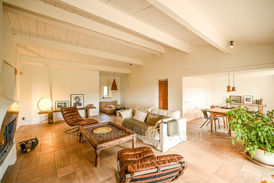 Zeitgenössische Ferienwohnung mit privatem Pool in Gordes 5 - Une Maison en Provence: Villa: Interior