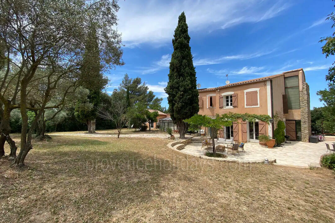Villa avec piscine et jacuzzi près d'Aix-en-Provence 7 - Villa La Pinède: Villa: Exterior