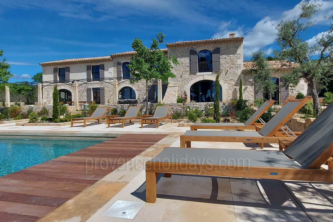 Beautiful Farmhouse with Heated Pool in Maussane-les-Alpilles Mas des Thyms: Villa - 6