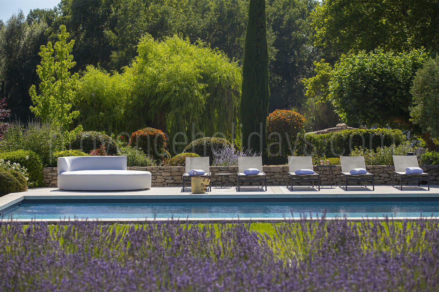Exceptional Property with Tennis Court and Heated Pool 1 - Maison du Carlet: Villa: Exterior