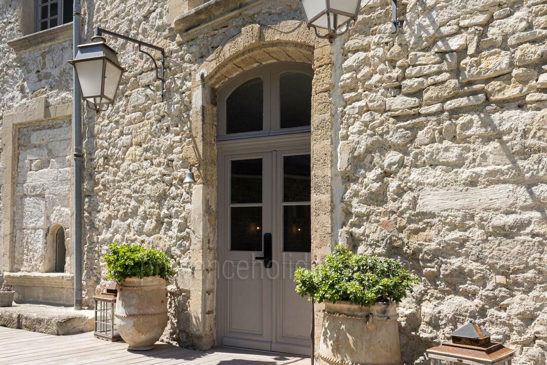 Restored Property in the centre of L'Isle-sur-la-Sorgue Cloître Jean Roux: Villa - 5