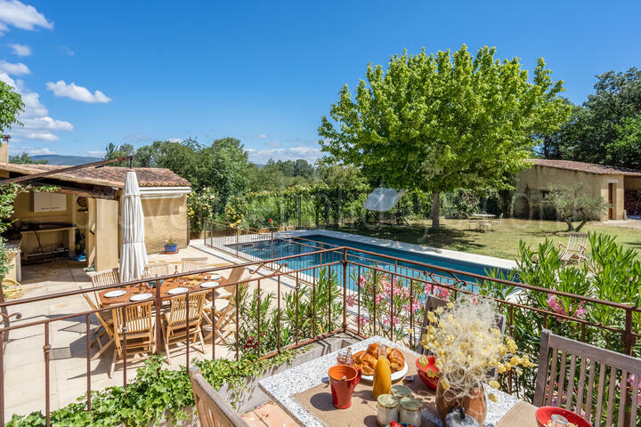 Charming Holiday Rental with Private Pool near Oppède