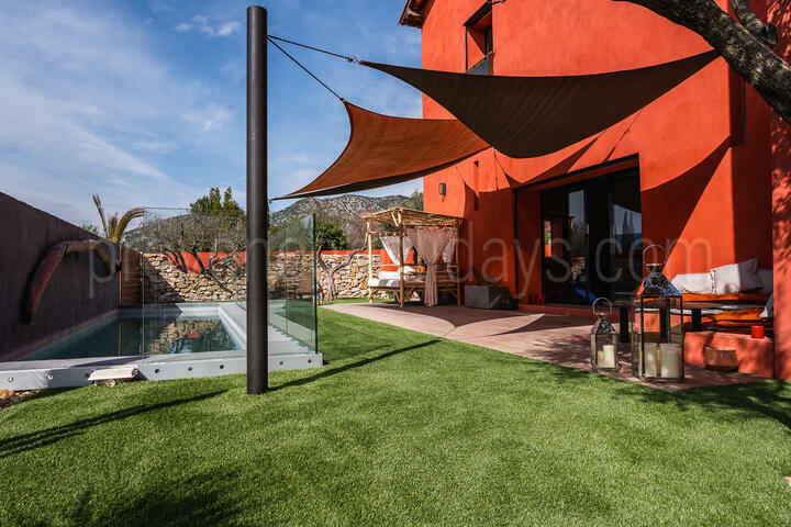 Moderne villa met verwarmd zwembad in Gemenos