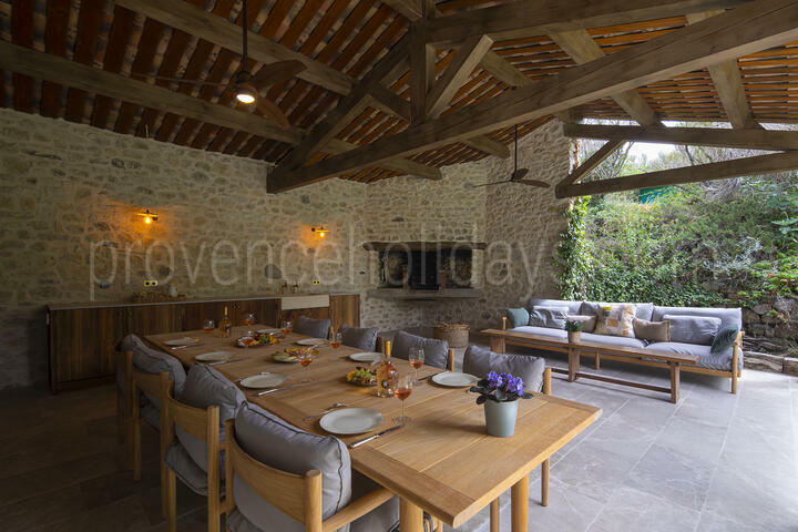 Secluded Villa with Infinity Pool near the Mont Ventoux 3 - Villa Dahlia: Villa: Interior
