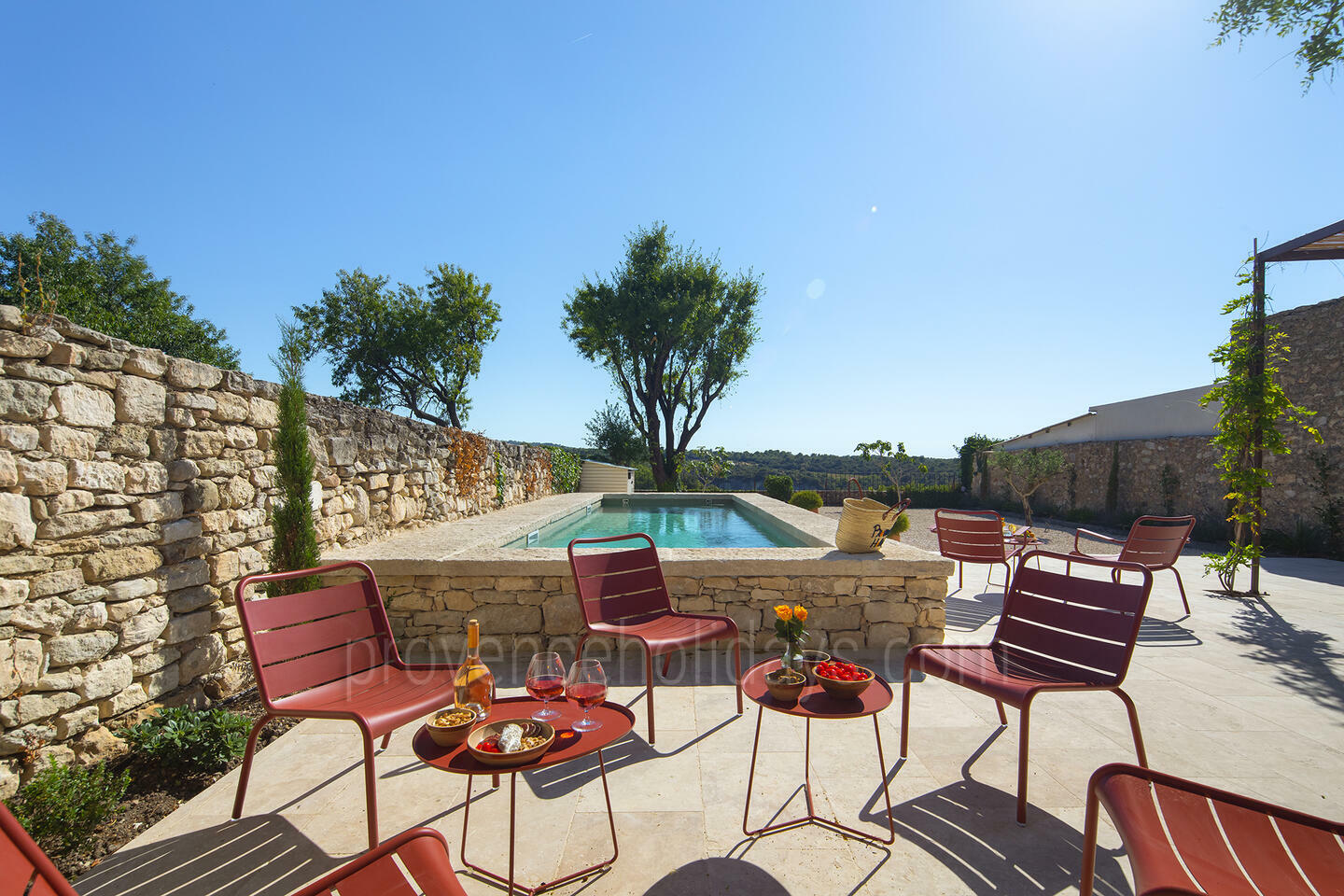 Historic Property with Heated Pool near the Mont Ventoux 1 - Mas des Remparts: Villa: Exterior