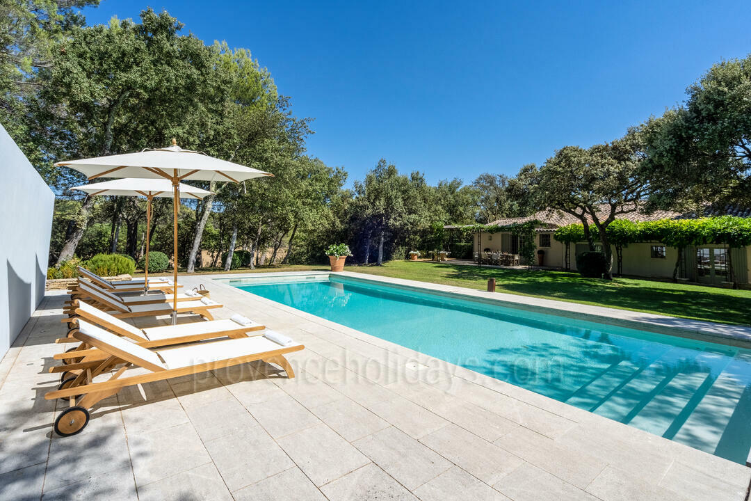 Location de vacances de charme avec piscine chauffée près d'Oppède 5 - Mas en Campagne: Villa: Pool